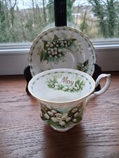 BELLE TASSE A THE avec sous