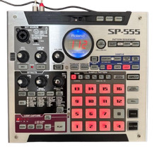 Échantillonneur Roland SP-555 d'occasion Specialized Live Perf. & Track...