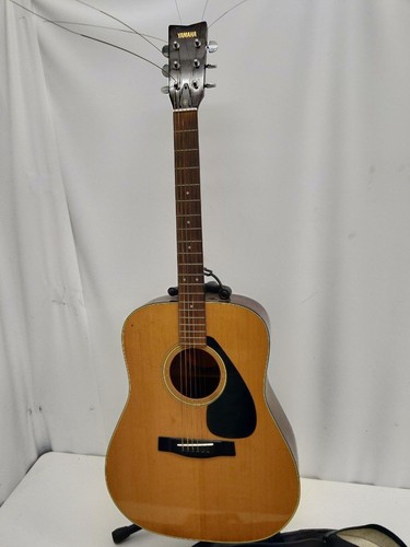 Guitare acoustique vintage