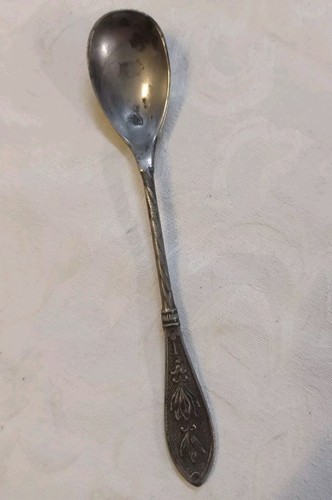 Rare cuillère ancienne - , en