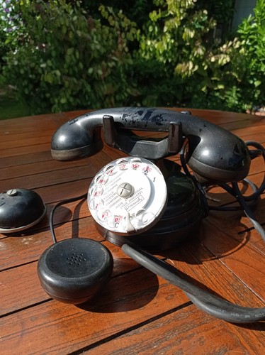 Téléphone fixe vintage noir