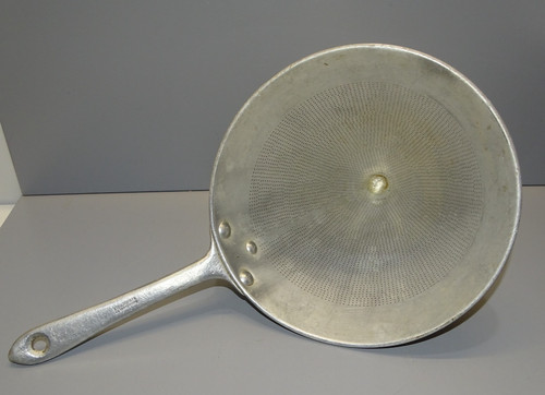 Ancien grand egouttoir - grand,