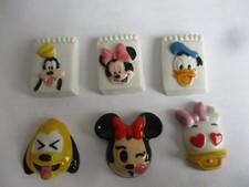 LOT 6 fèves série Disney
