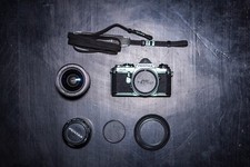 PENTAX ME, appareil photo argentique + SMC Takumar 1.8/5 + Pallas 2.8/135mm