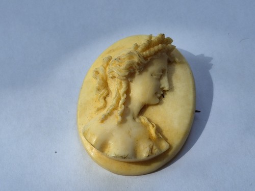Ancienne jolie broche camée - broche,