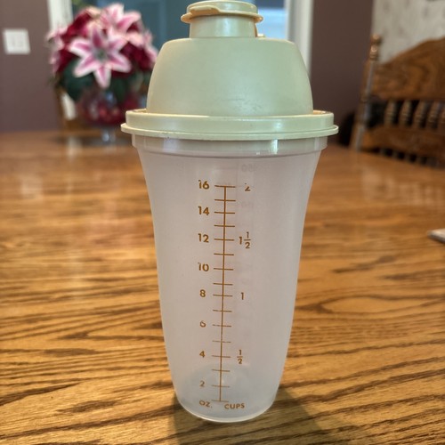 Vintage tupperware shaker - vintage,
