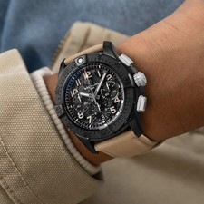 Chronographe breitling avenger - breitling,