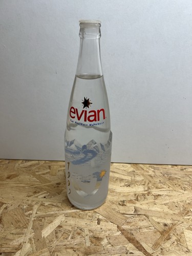 Ancienne bouteille eau en - d,