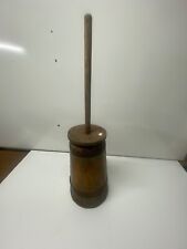 Baratte à Beurre entier juste quelques bois avec cerclage à restaurer