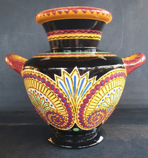 Vase à anses, HB Quimper,  Jean Caër, motifs bigoudens, numéroté 250.