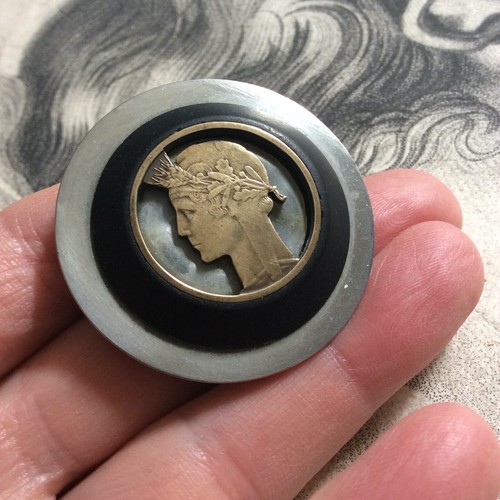 Broche ancienne pièce - ancienne,