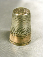 ?? Dé A COUDRE ARGENT MASSIF ET OR  BRODERIE COUTURIÈRE COLLECTION