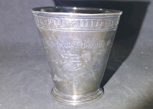 Ancienne timbale médiévale - ancienne,