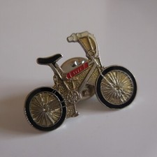 Pin’s métal émaillé vélo BMX bicyclette véhicule deux roues vintage France N5013