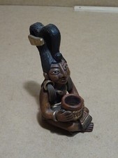 Statuette en poterie du