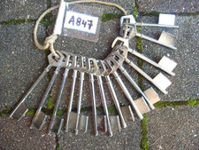 LOT A847 DE 14 EBAUCHES DE