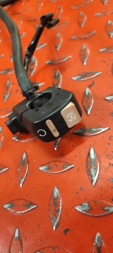Commodo droit 1000 vtr - 1000, 1997