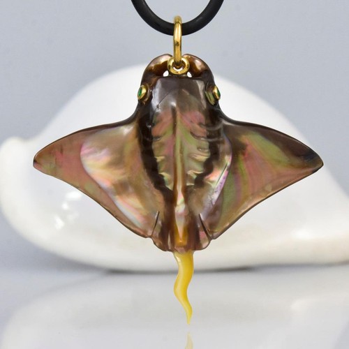 Pendentif raie manta - manta, en