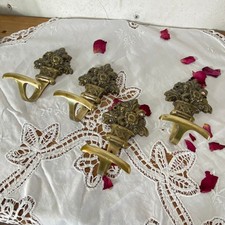 4 patères anciennes en laiton