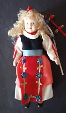 Poupée porcelaine vintage collection poupées du monde N° 12