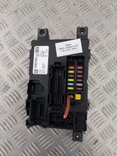 Boitier Fusible - OPEL CORSA