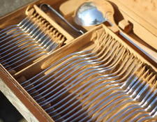 Ménagère art déco dans