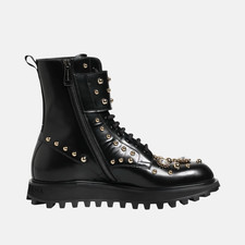 Bottes mi-mollet cloutées