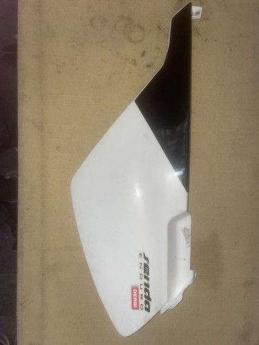 Carenage lateral gauche derbi - carenage,