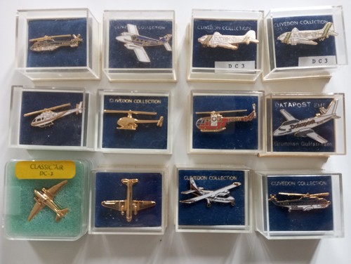 Lot pins avion clivedon - 12,