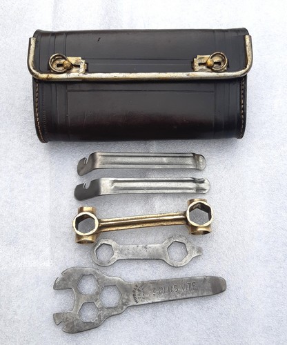 Ancienne sacoche trousse - , à