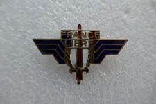 insigne WWII FFL France Libre dit MOUSTIQUE Matriculé
