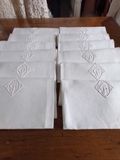 12 Serviettes de Table en Fil