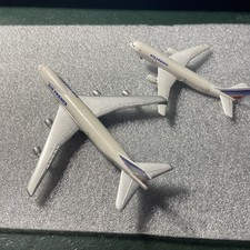 Deux Avions Air France Boeing 747 Et Un Airbus 