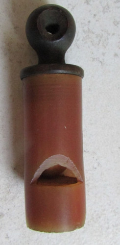 Ancien petit sifflet bois - ancien,