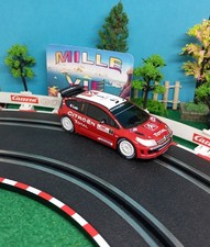 Voiture pour circuit Carrera