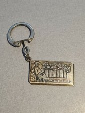 Porte clé vintage métal Duchesse de Bourgogne Gevrey Chambertin patinettes 