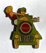 90 -  Pin's PIN-UP LUCKY