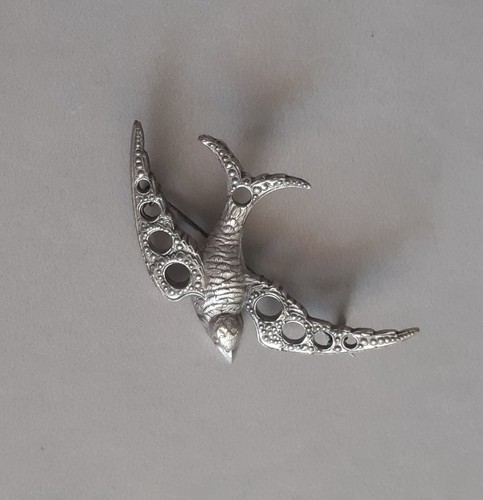 Broche vintage hirondelle