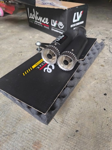Silencieux moto 900 - 900, 2023