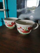 2 tasses à café en