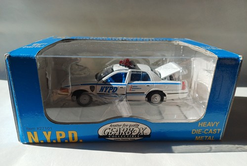 Ford crown victoria nypd - victoria,