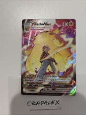 Carte Pokémon Pikachu VMAX