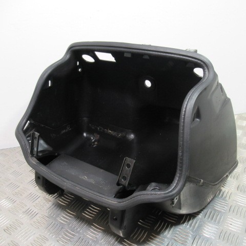 Coffre casque piaggio 125 - coffre,