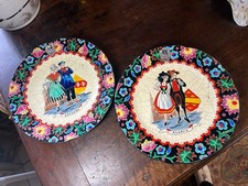 Paire d’Assiettes en Emaux