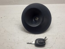 Bouchon réservoir avec une clé pour renault kangoo 4x4 de 2004