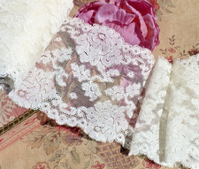 ANCIENNE DENTELLE de CALAIS FANTAISIE VINTAGE, Jamais montée, 5,50 m/ 11,8 cm