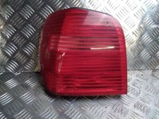 FEU ARRIÈRE GAUCHE VW Polo III (6N2) Hatchback 1.4 (AUD) 2001 6N0945095H