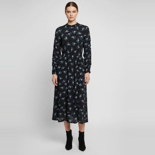 Robe longue sandro noire à - mi-longue,