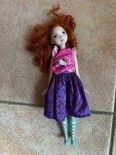Poupée Disney Princesse Rebelle Merida robe violette