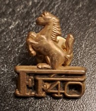 Pin's vintage Ferrari F40 Logomobile 1994 pins ancien auto voiture marque logo